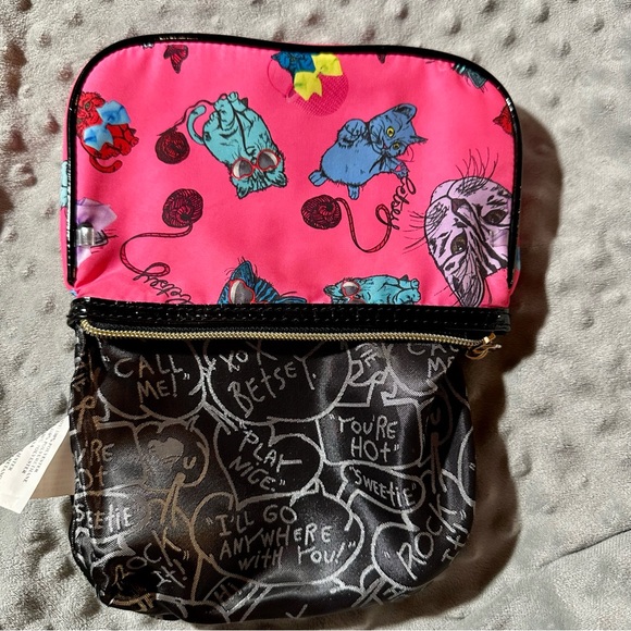 Betsey Johnson Neon Pink Kitten & Yarn Bag - Picture 7 of 9